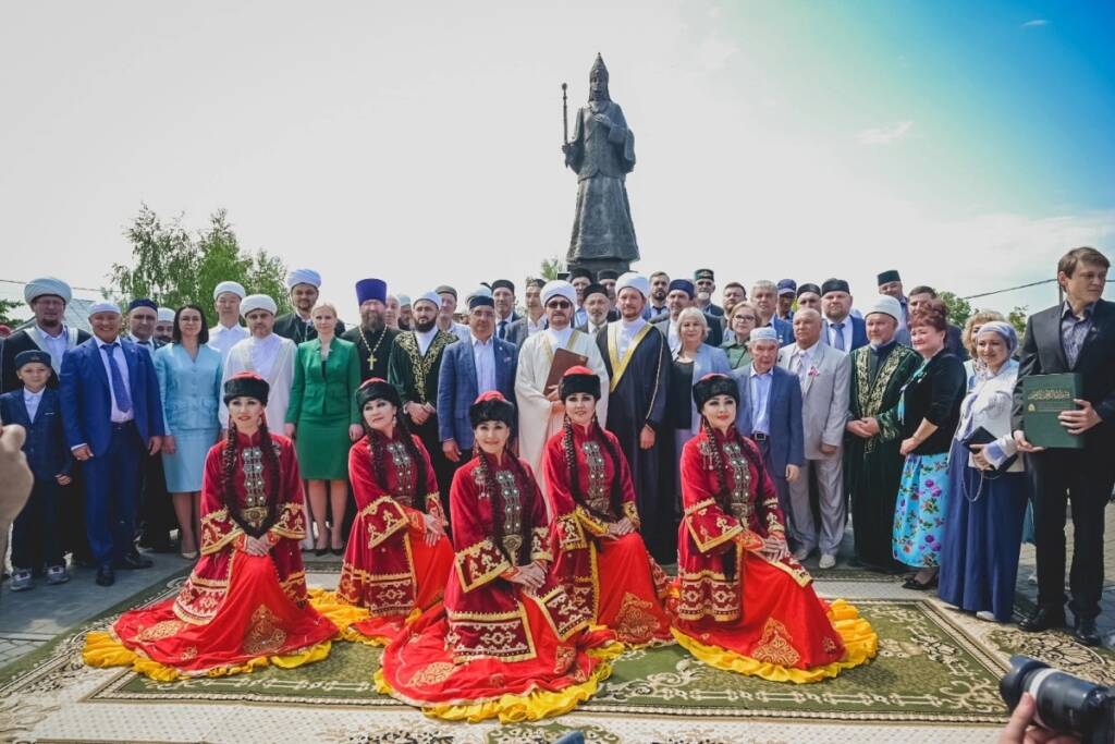 Открытие памятника царице Сююмбике в г.Касимове.